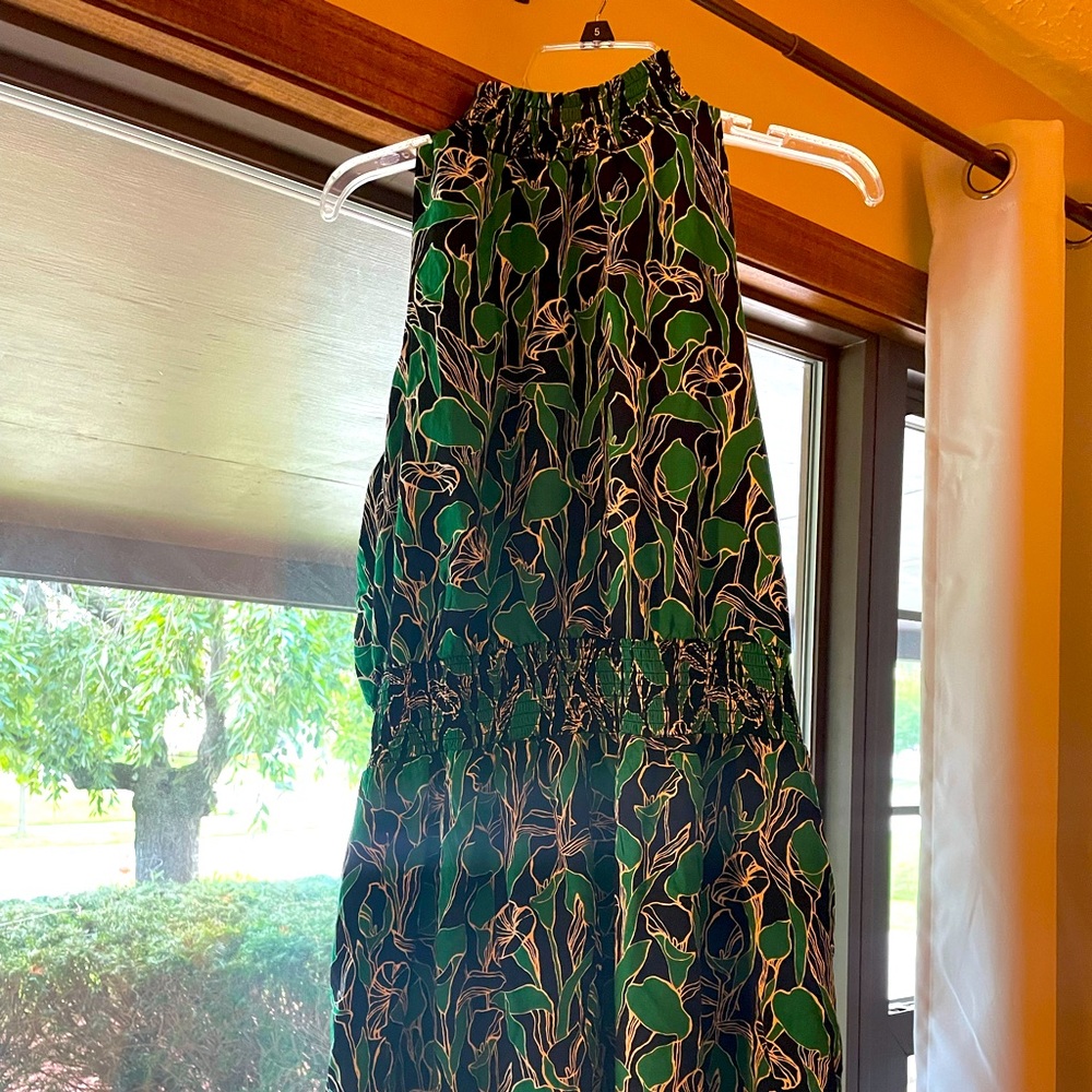 Excellent Condition Green and Black dress